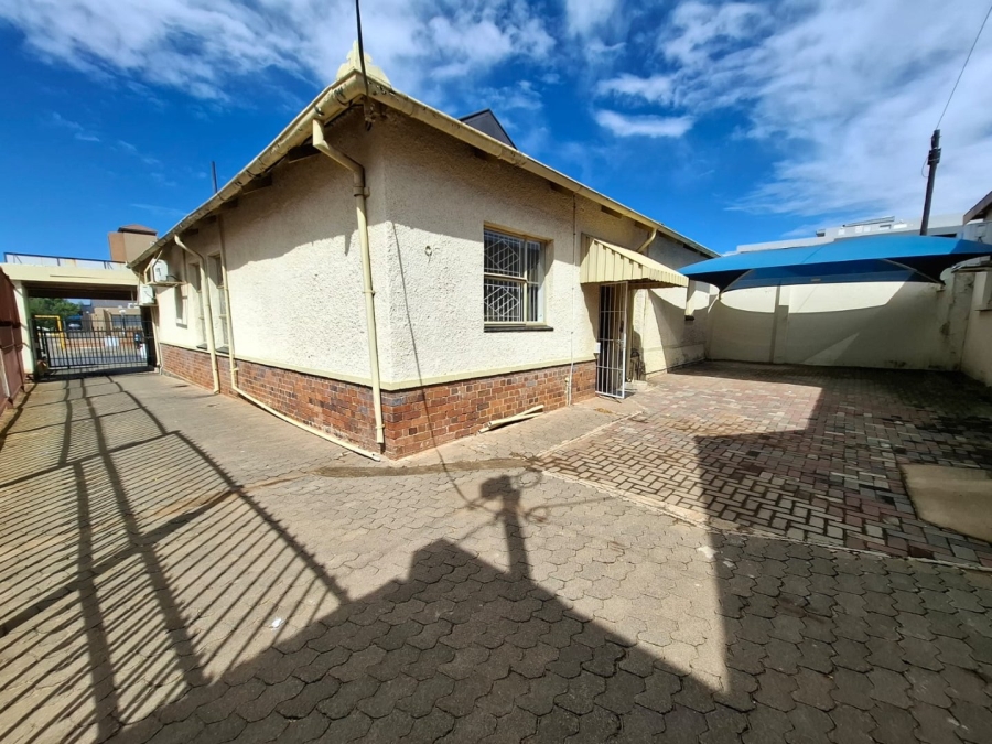 To Let Commercial Property for Rent in Westdene Free State